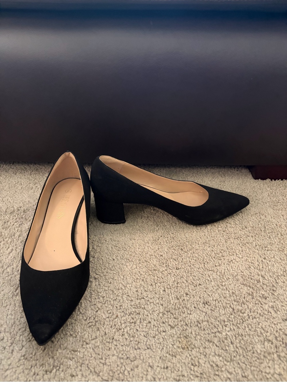 Dream Pairs Black Pointed Toe Block Heel Pumps